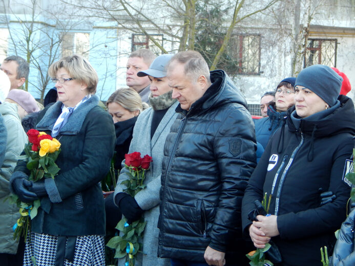 В Южному попрощались з Захисниками України Станіславом Годовенко та Сергієм Чайківським