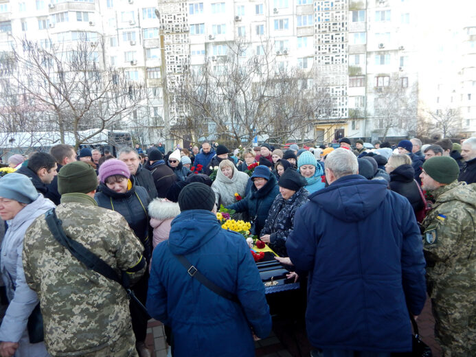 В Южному попрощались з Захисниками України Станіславом Годовенко та Сергієм Чайківським