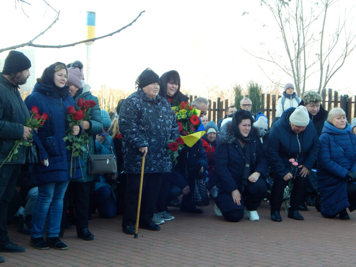 В Южному попрощались з Захисниками України Станіславом Годовенко та Сергієм Чайківським