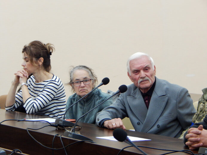 В Южному посадовці провели круглий стіл з сім’ями загиблих військових 