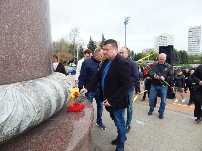 В Южному відбувся мітинг-реквієм з нагоди 37-ї річниці Чорнобильської катастрофи