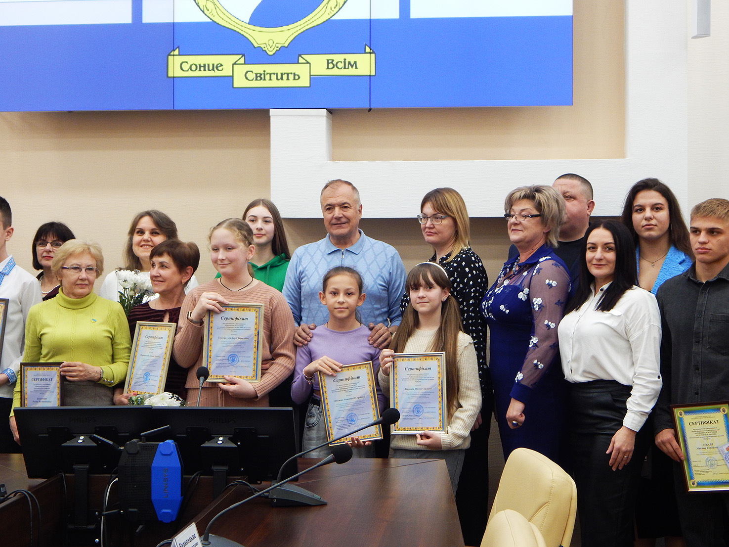 В Южному відбулась церемонія нагородження обдарованих дітей, спортсменів, тренерів та викладачів