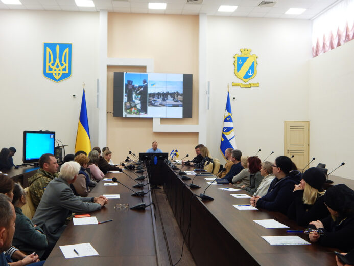 В Южному посадовці провели круглий стіл з сім’ями загиблих військових 