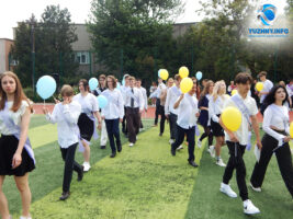 В двох школах Южного пролунав останній дзвоник